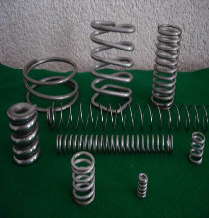 RESORTES DE COMPRESION